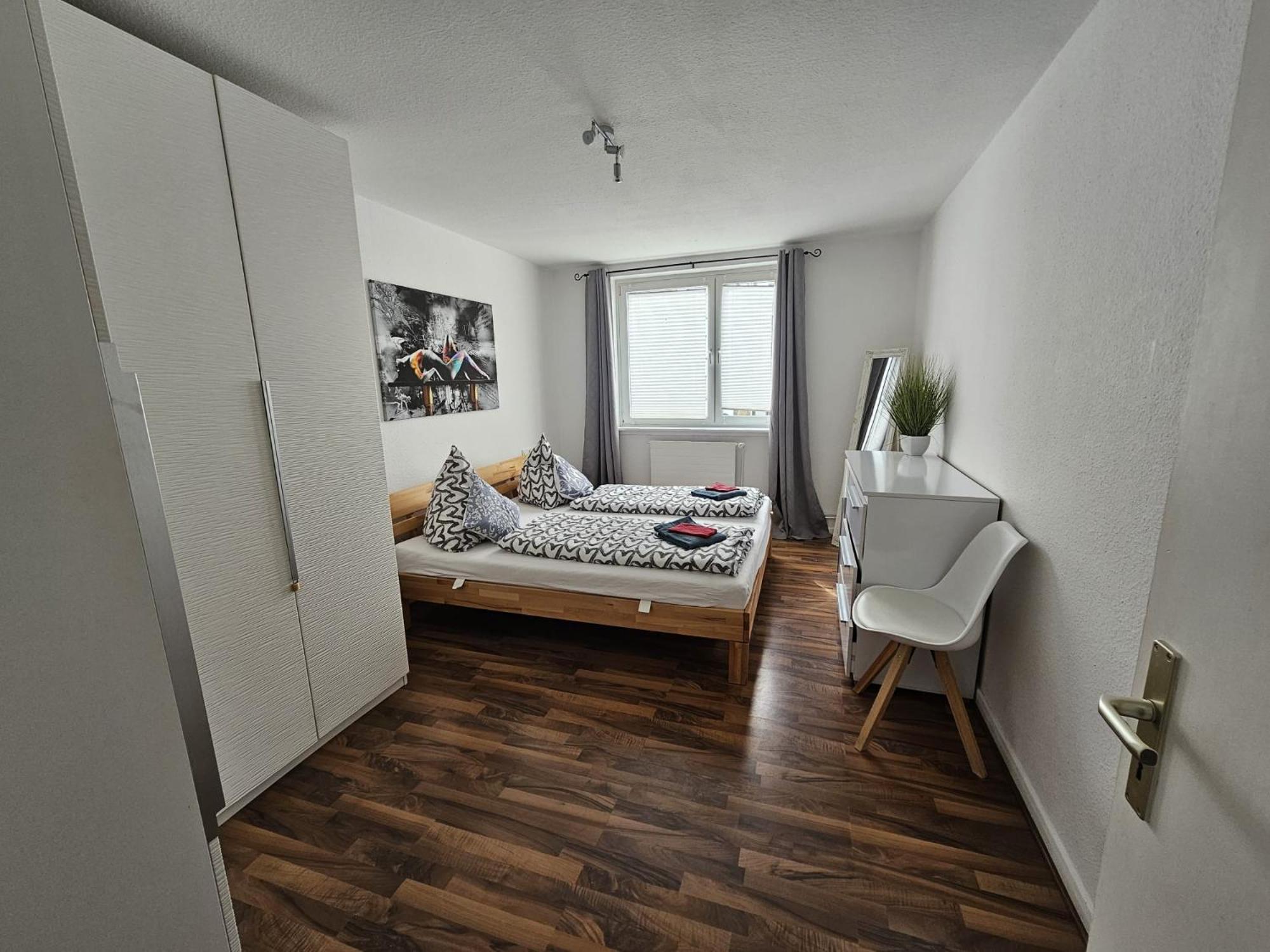 Grosse Moderne Ferienwohnung, Zentrale Ruhige Lage Apartment Kassel