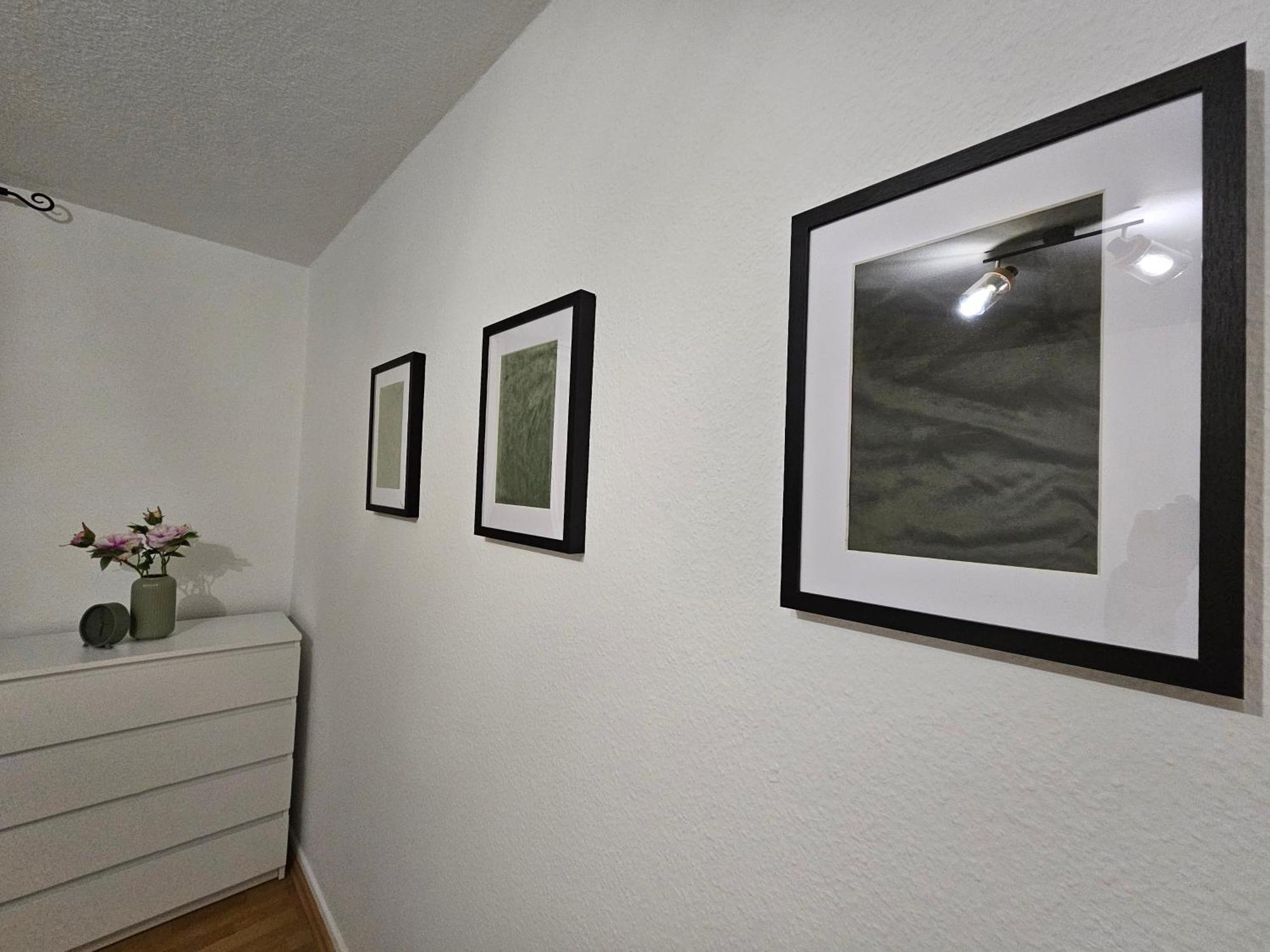 Grosse Moderne Ferienwohnung, Zentrale Ruhige Lage *